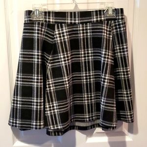 H&M divided plaid skater skirt